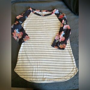 Gray stripe top floral sleeves wide neck curved hem small top